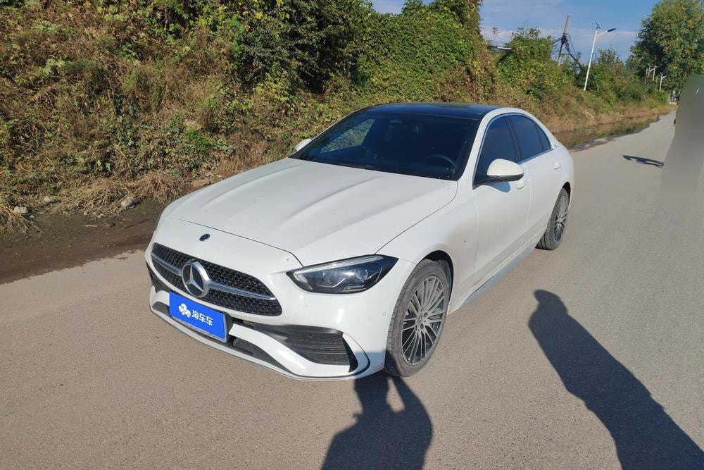 Mercedes-Benz C-Class 2025 — фото автомобиля
