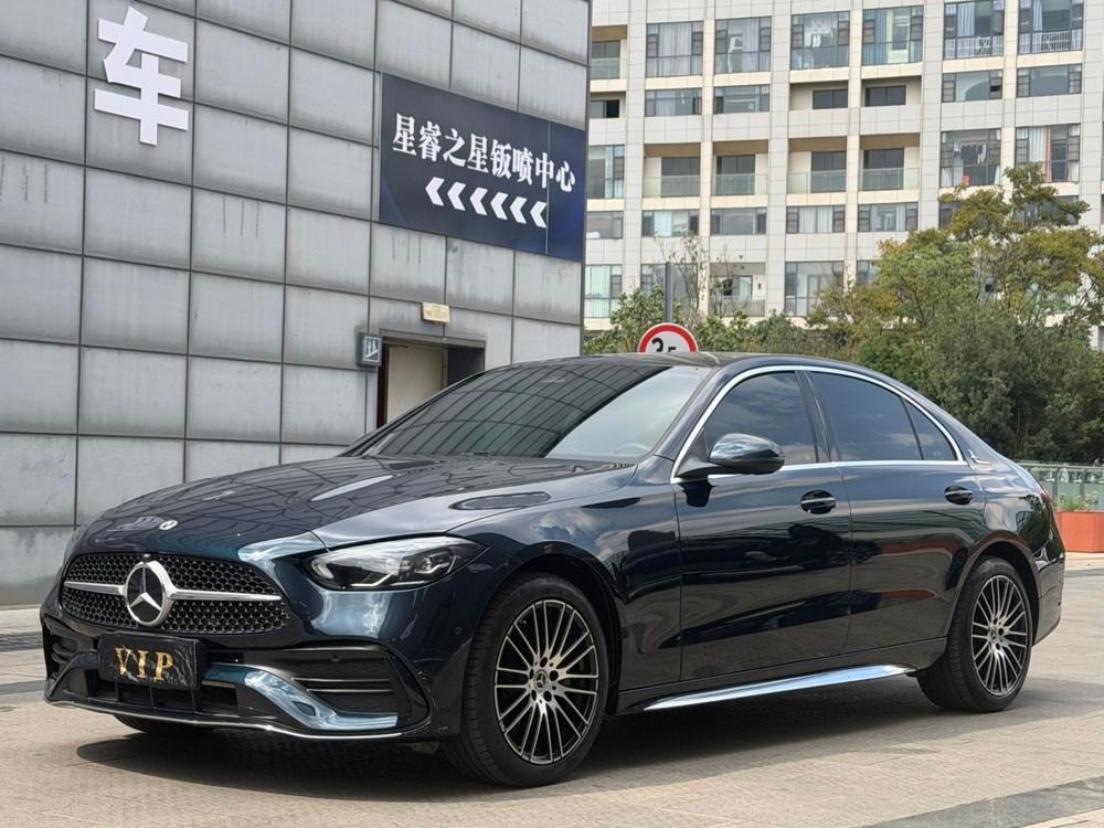 Mercedes-Benz C-Class 2023 — фото автомобиля