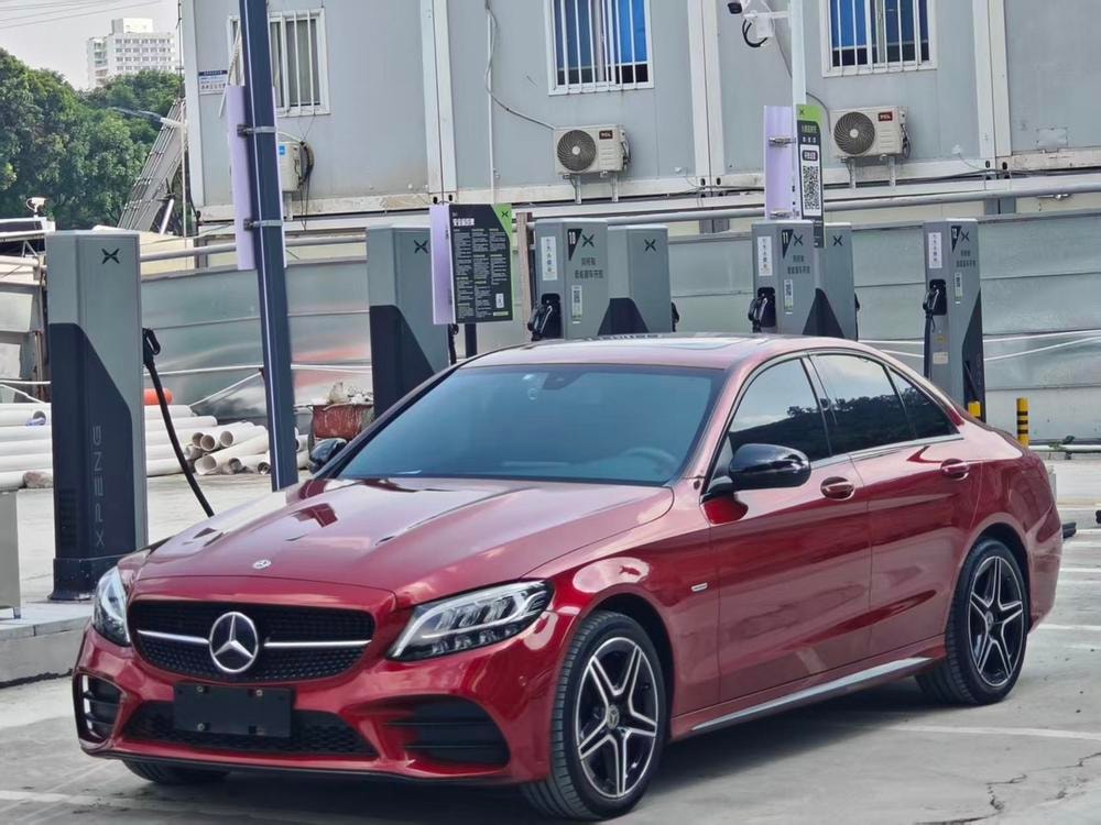Mercedes-Benz C-Class 2021 — фото автомобиля