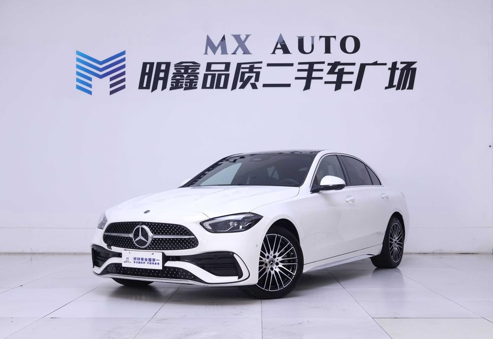 Mercedes-Benz C-Class 2025 — фото автомобиля
