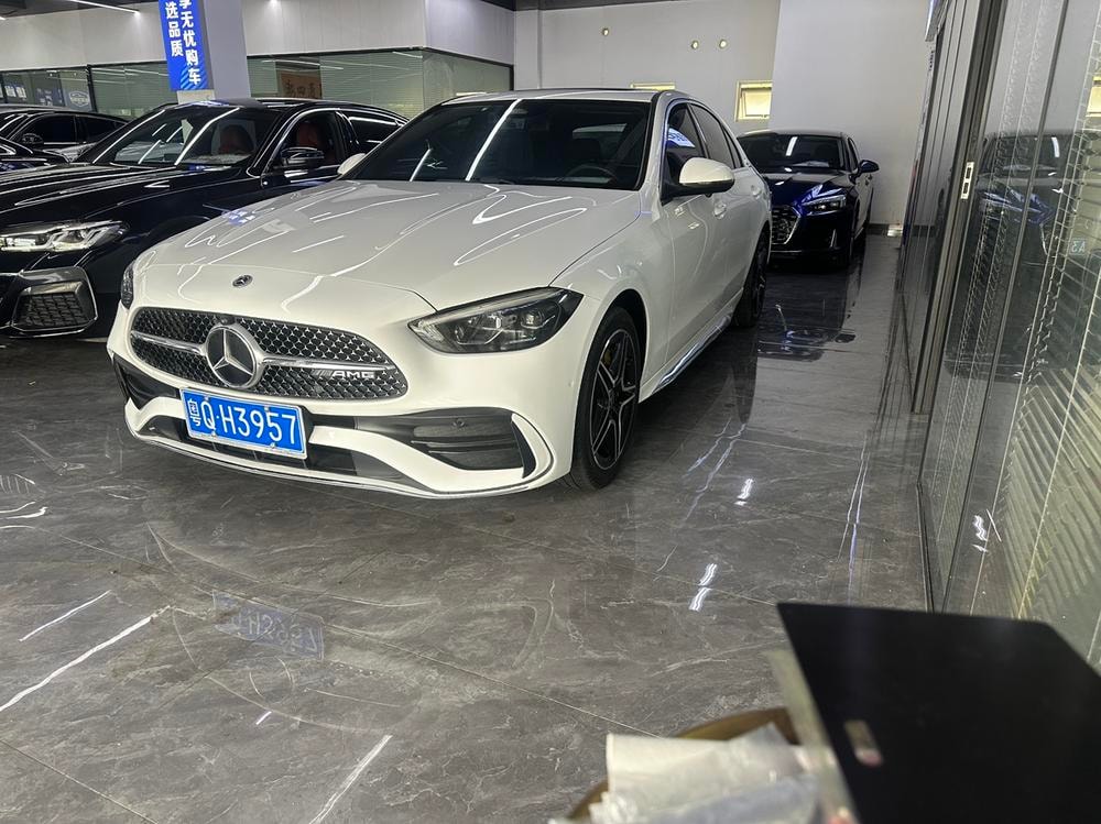 Mercedes-Benz C-Class 2022 — фото автомобиля