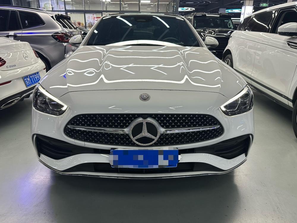 Mercedes-Benz C-Class 2025 — фото автомобиля