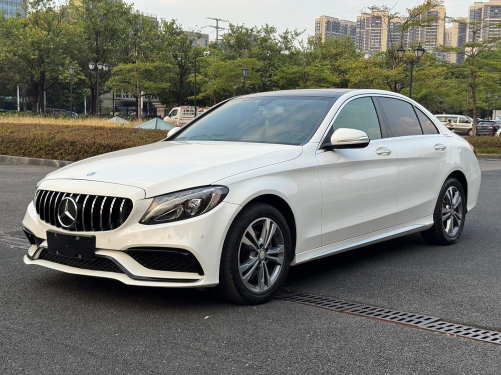Mercedes-Benz C-Class 2017 — фото автомобиля