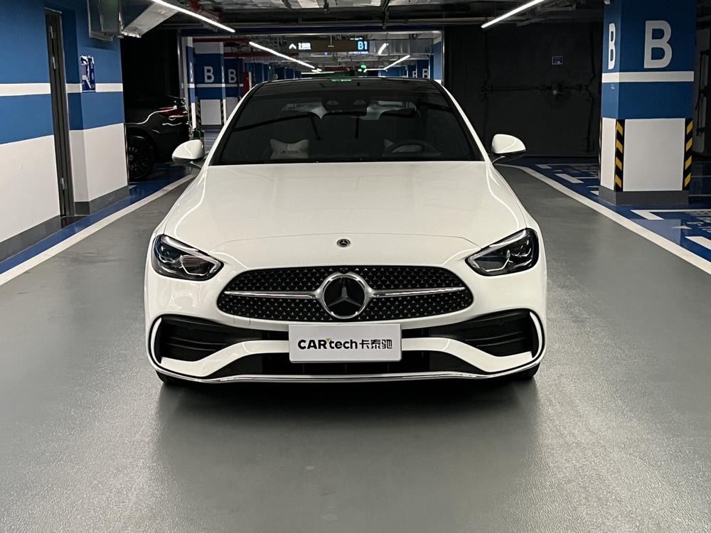 Mercedes-Benz C-Class 2026 — фото автомобиля