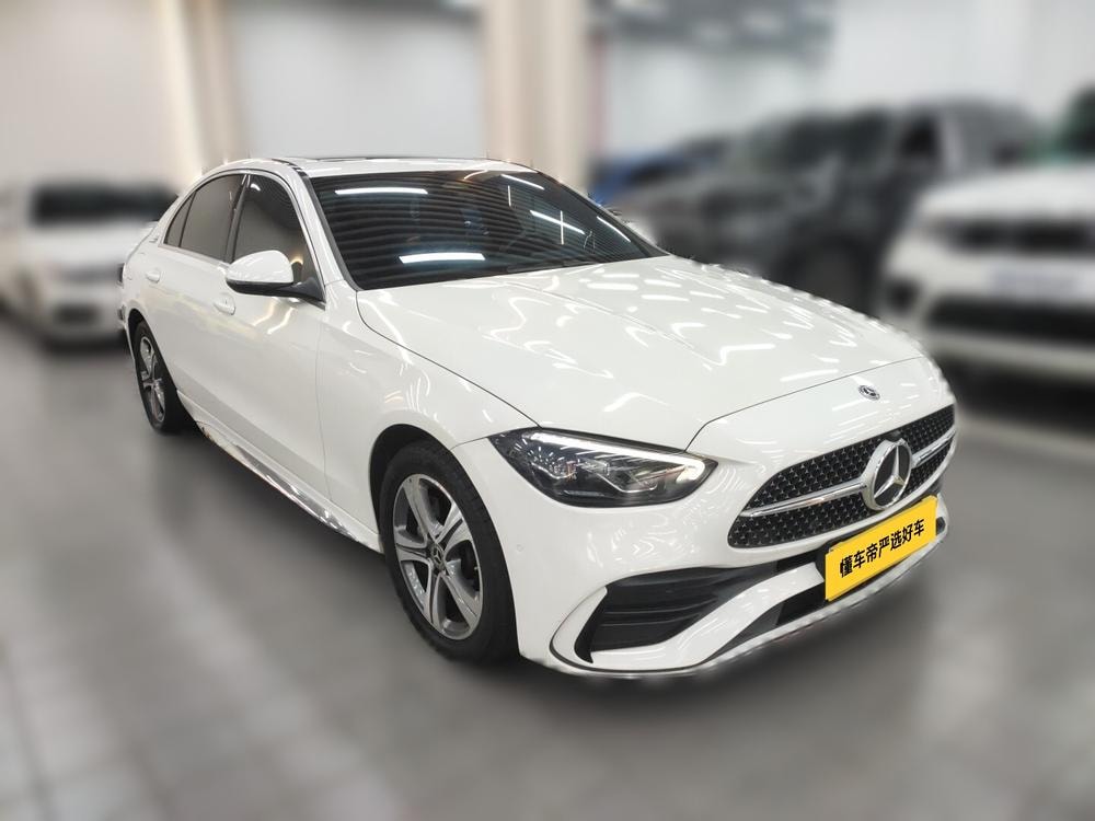 Mercedes-Benz C-Class 2022 — фото автомобиля