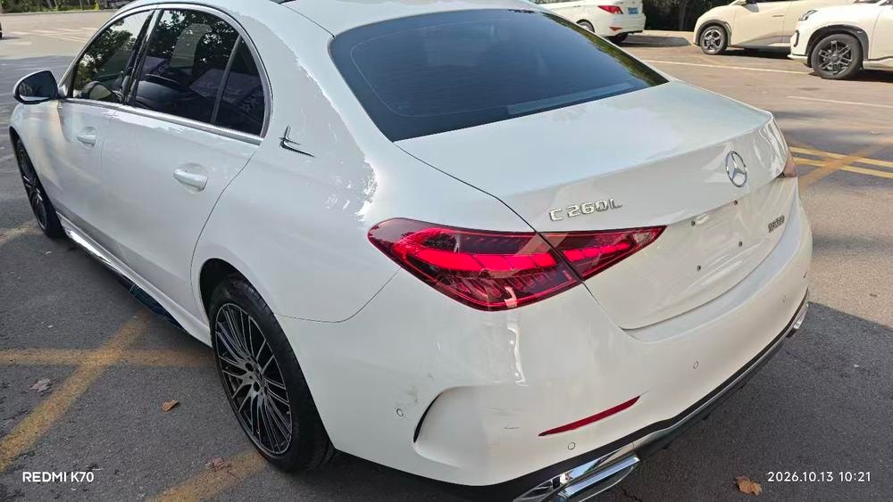 Mercedes-Benz C-Class 2024 — фото автомобиля