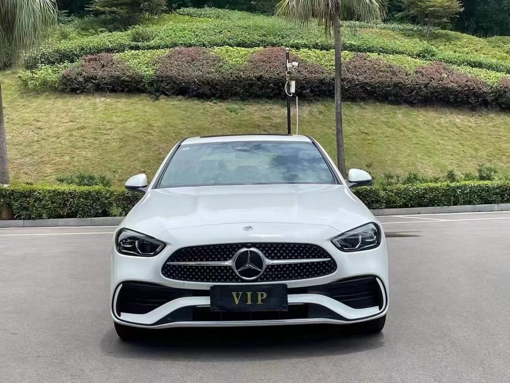 Mercedes-Benz C-Class 2023 — фото автомобиля