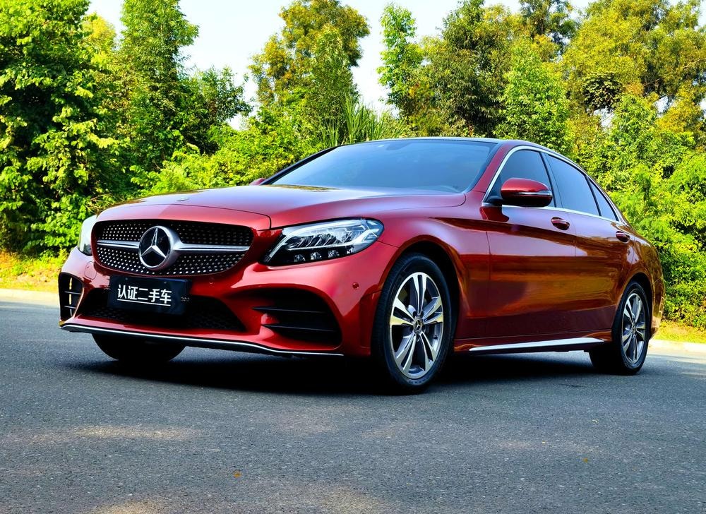 Mercedes-Benz C-Class 2021 — фото автомобиля