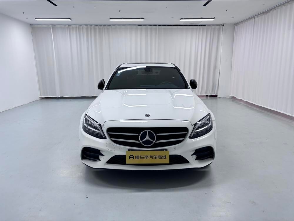 Mercedes-Benz C-Class 2020 — фото автомобиля