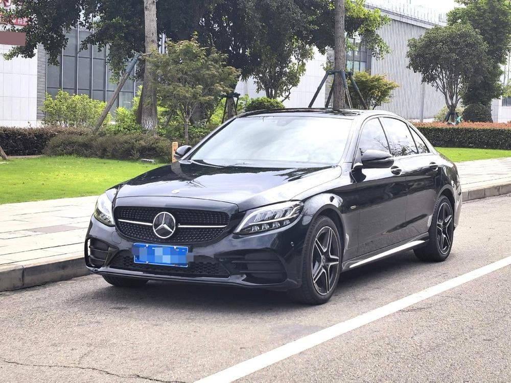 Mercedes-Benz C-Class 2021 — фото автомобиля