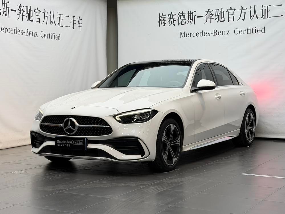 Mercedes-Benz C-Class 2022 — фото автомобиля