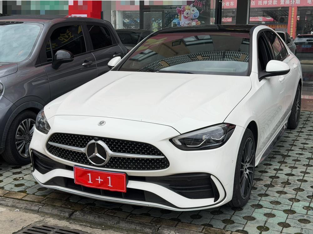 Mercedes-Benz C-Class 2022 — фото автомобиля