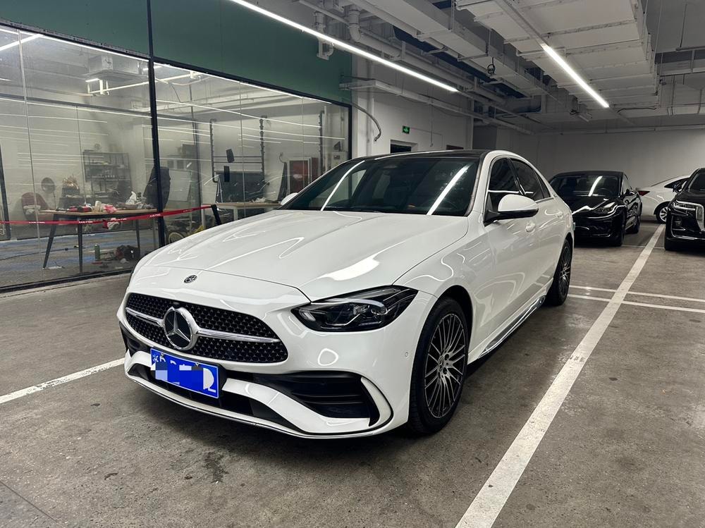 Mercedes-Benz C-Class 2022 — фото автомобиля