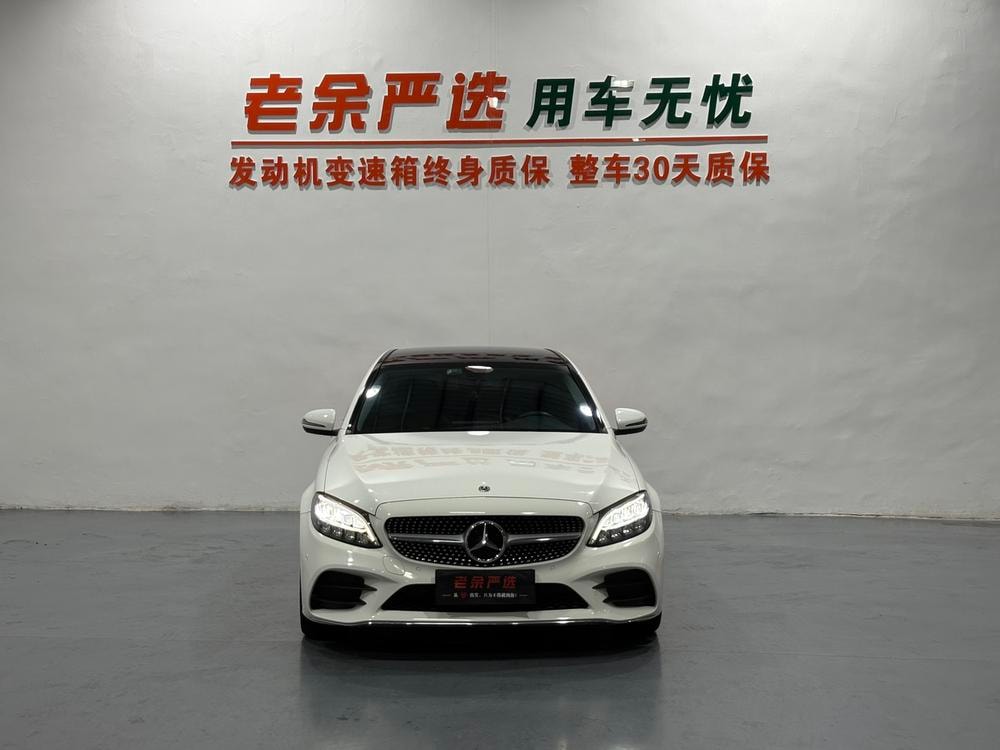 Mercedes-Benz C-Class 2021 — фото автомобиля
