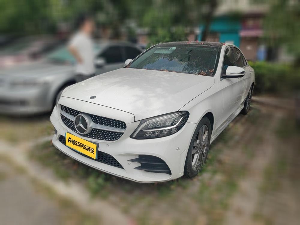 Mercedes-Benz C-Class 2021 — фото автомобиля