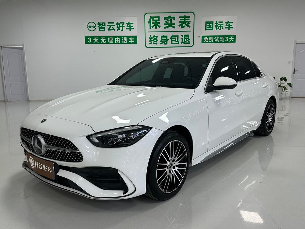 Mercedes-Benz C-Class 2023 — фото автомобиля 1