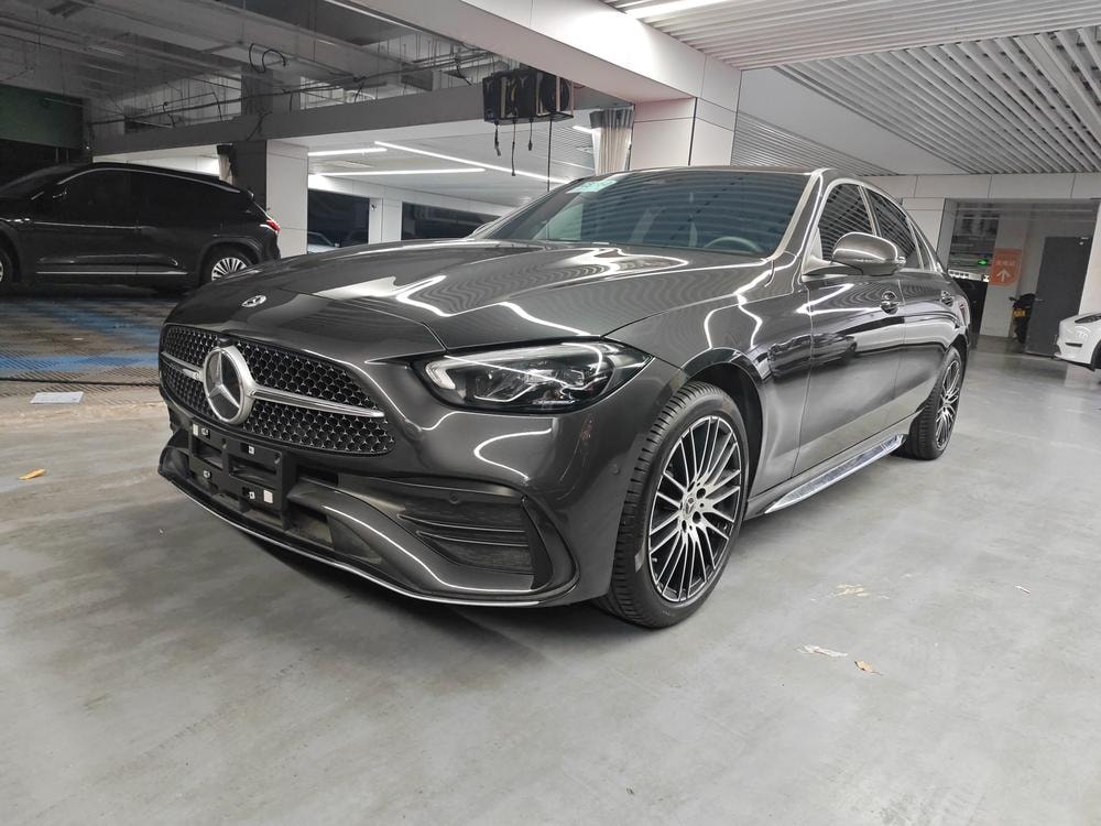 Mercedes-Benz C-Class 2025 — фото автомобиля