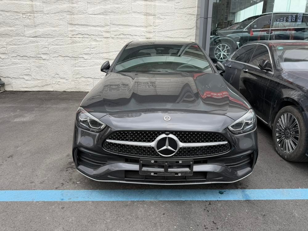Mercedes-Benz C-Class 2022 — фото автомобиля