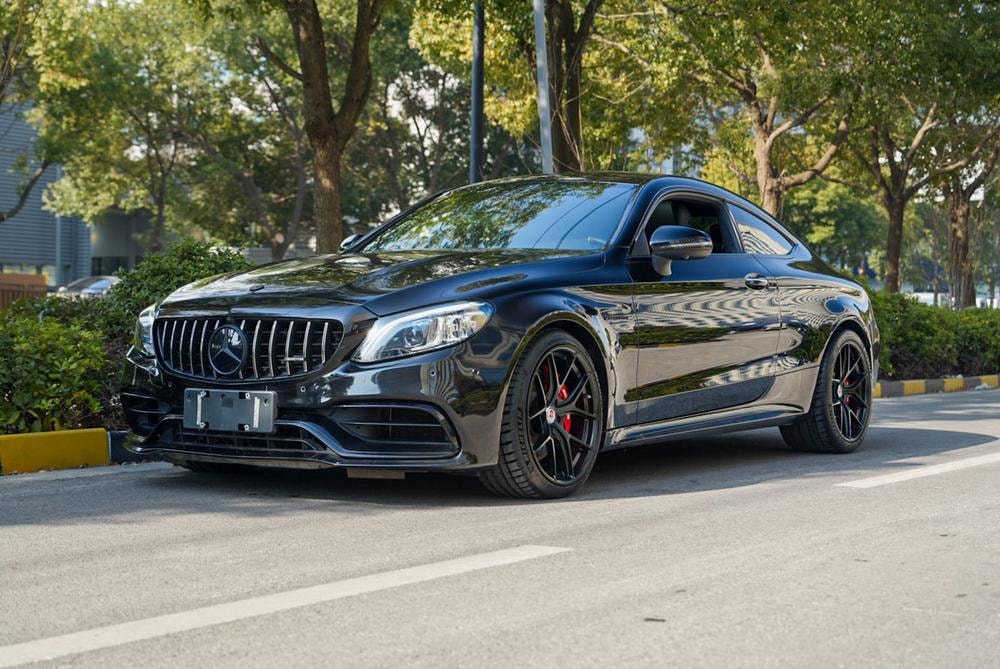 Mercedes-Benz C-Class AMG 2019 — фото автомобиля