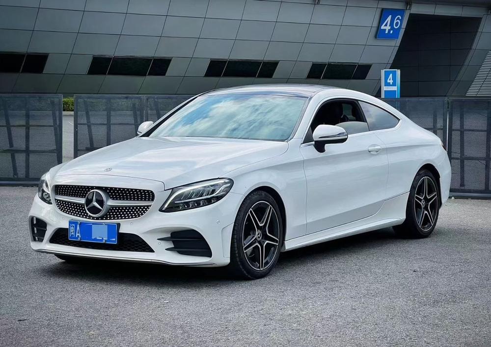 Mercedes-Benz C-Class (Import) 2020 — фото автомобиля 1