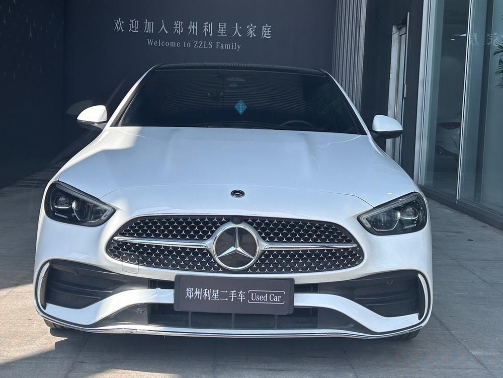 Mercedes-Benz C-Class PHEV 2023 — фото автомобиля