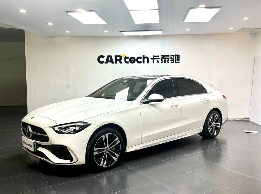 Mercedes-Benz C-Class PHEV 2023 — фото автомобиля