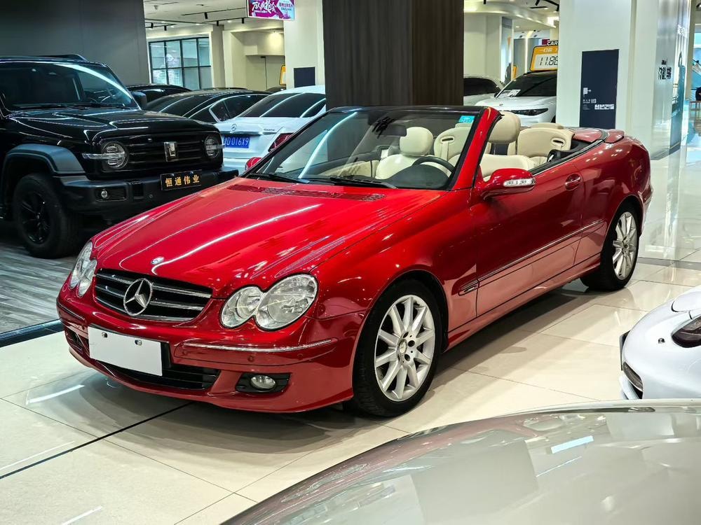 Mercedes-Benz CLK-Class 2006 — фото автомобиля