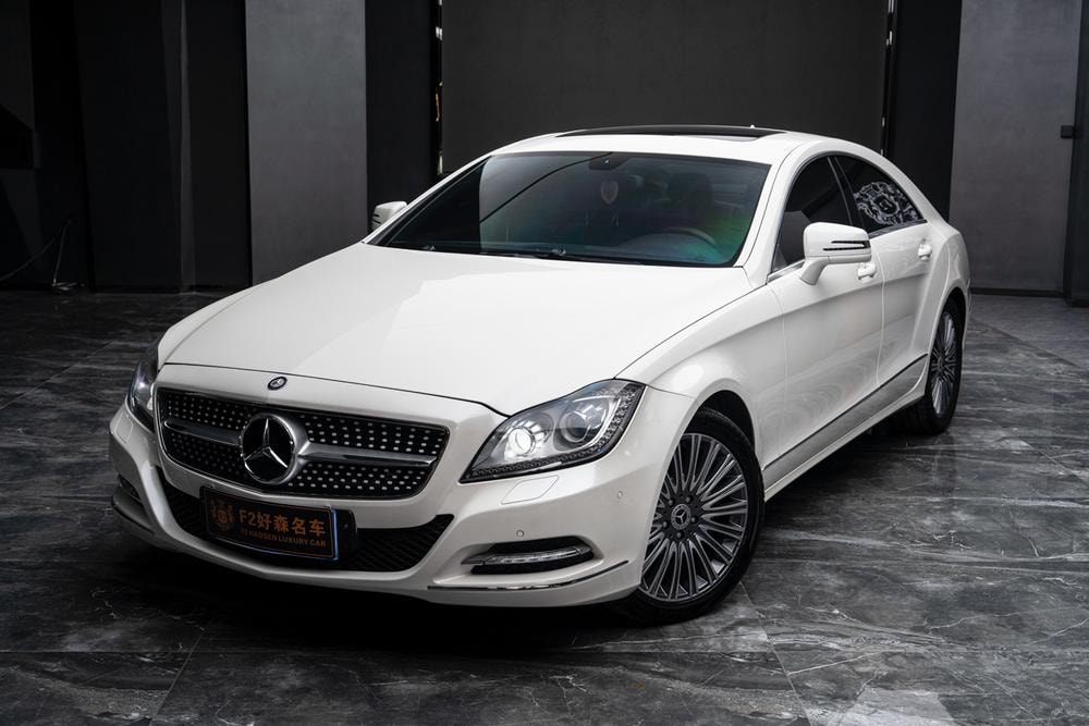Mercedes-Benz CLS 2012 — фото автомобиля 1