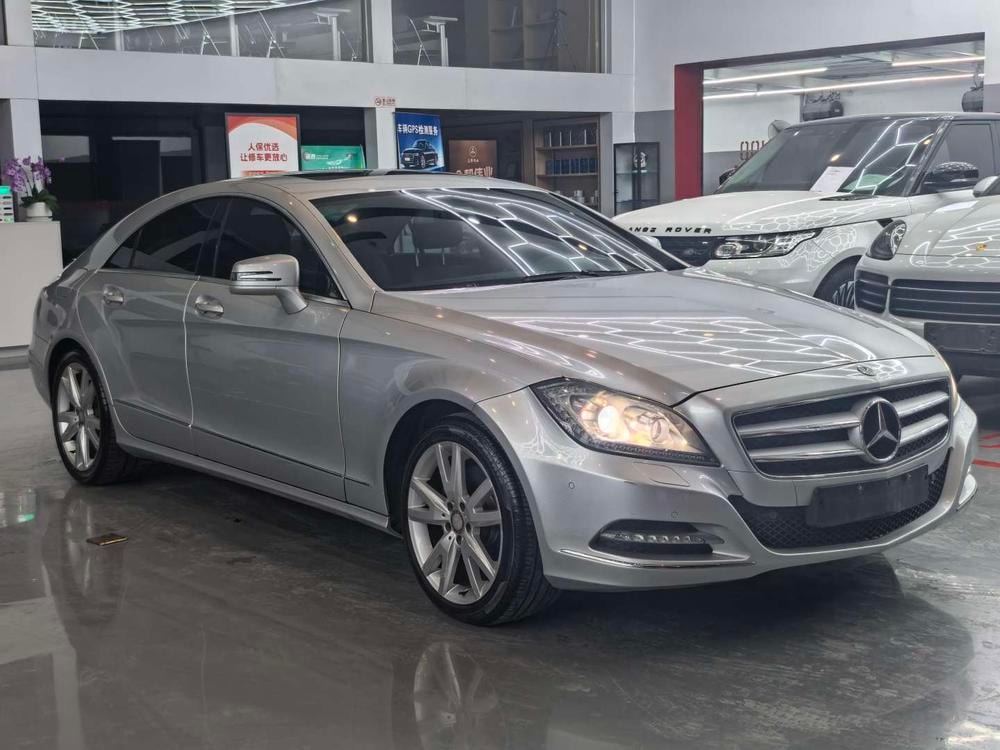 Mercedes-Benz CLS 2012 — фото автомобиля