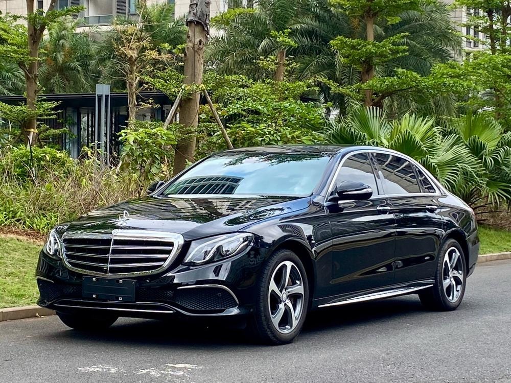 Mercedes-Benz E-Class 2016 — фото автомобиля