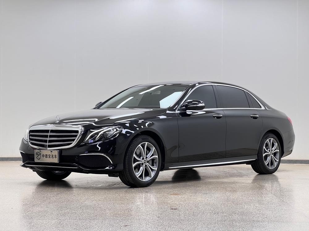 Mercedes-Benz E-Class 2020 — фото автомобиля