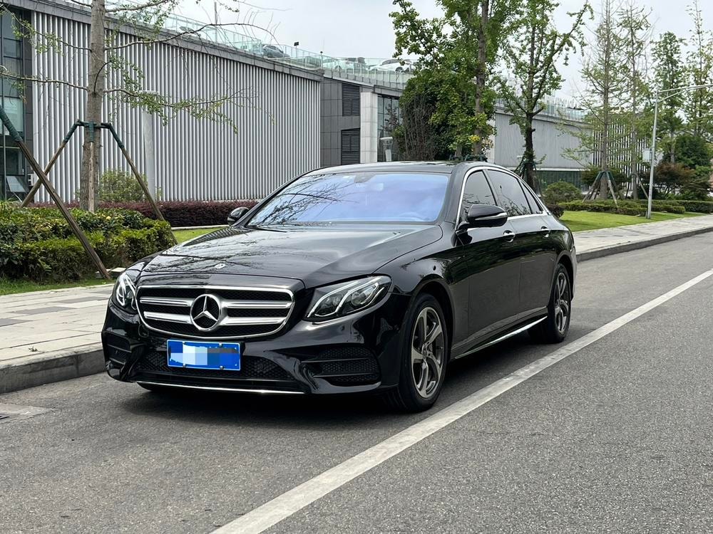 Mercedes-Benz E-Class 2017 — фото автомобиля 1
