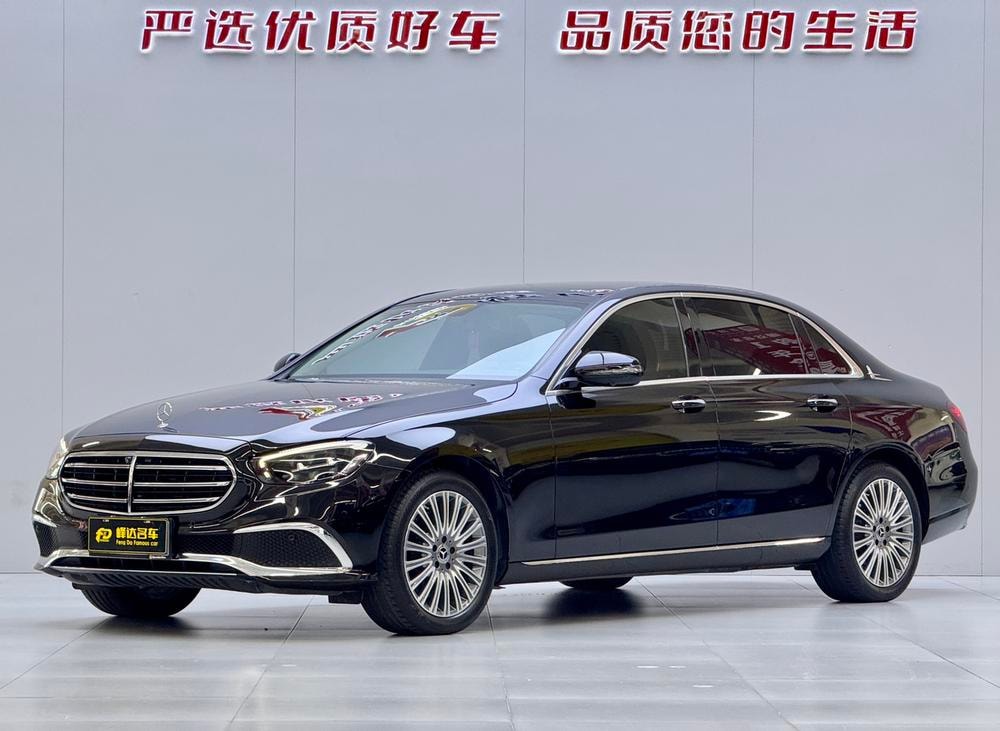 Mercedes-Benz E-Class 2023 — фото автомобиля