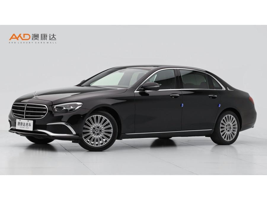 Mercedes-Benz E-Class 2022 — фото автомобиля 1