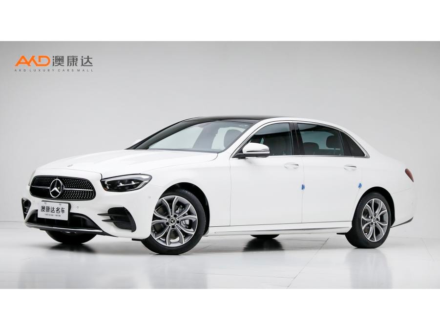 Mercedes-Benz E-Class 2022 — фото автомобиля