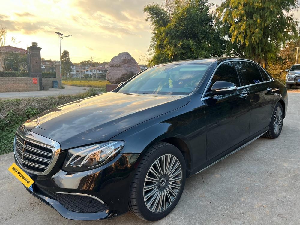 Mercedes-Benz E-Class 2020 — фото автомобиля 1
