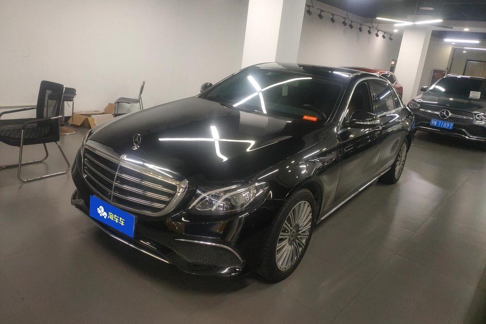 Mercedes-Benz E-Class 2020 — фото автомобиля