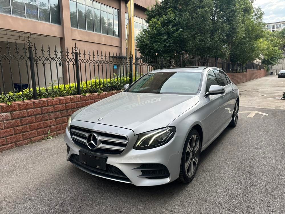 Mercedes-Benz E-Class 2016 — фото автомобиля