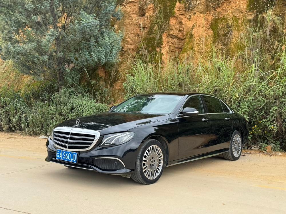 Mercedes-Benz E-Class 2016 — фото автомобиля