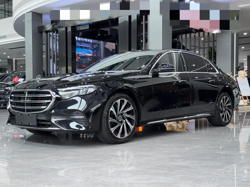 Mercedes-Benz E-Class 2024 — фото автомобиля
