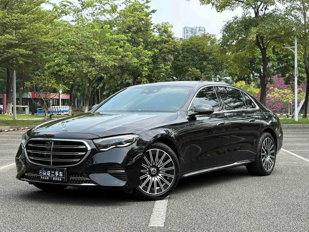 Mercedes-Benz E-Class 2024 — фото автомобиля