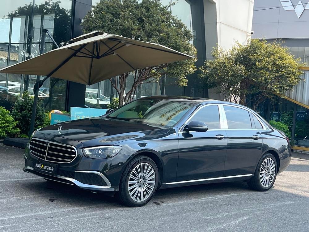 Mercedes-Benz E-Class 2021 — фото автомобиля 1