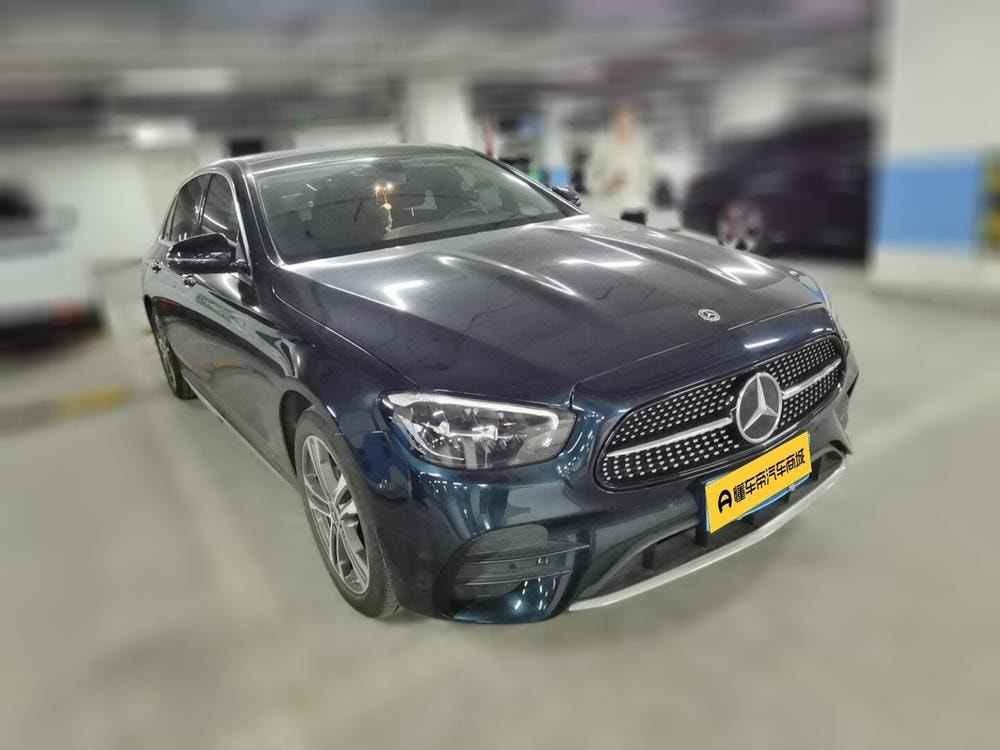 Mercedes-Benz E-Class 2022 — фото автомобиля