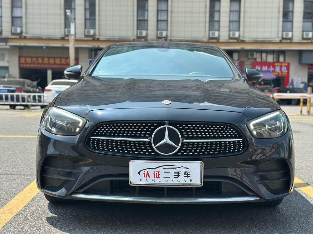 Mercedes-Benz E-Class 2021 — фото автомобиля