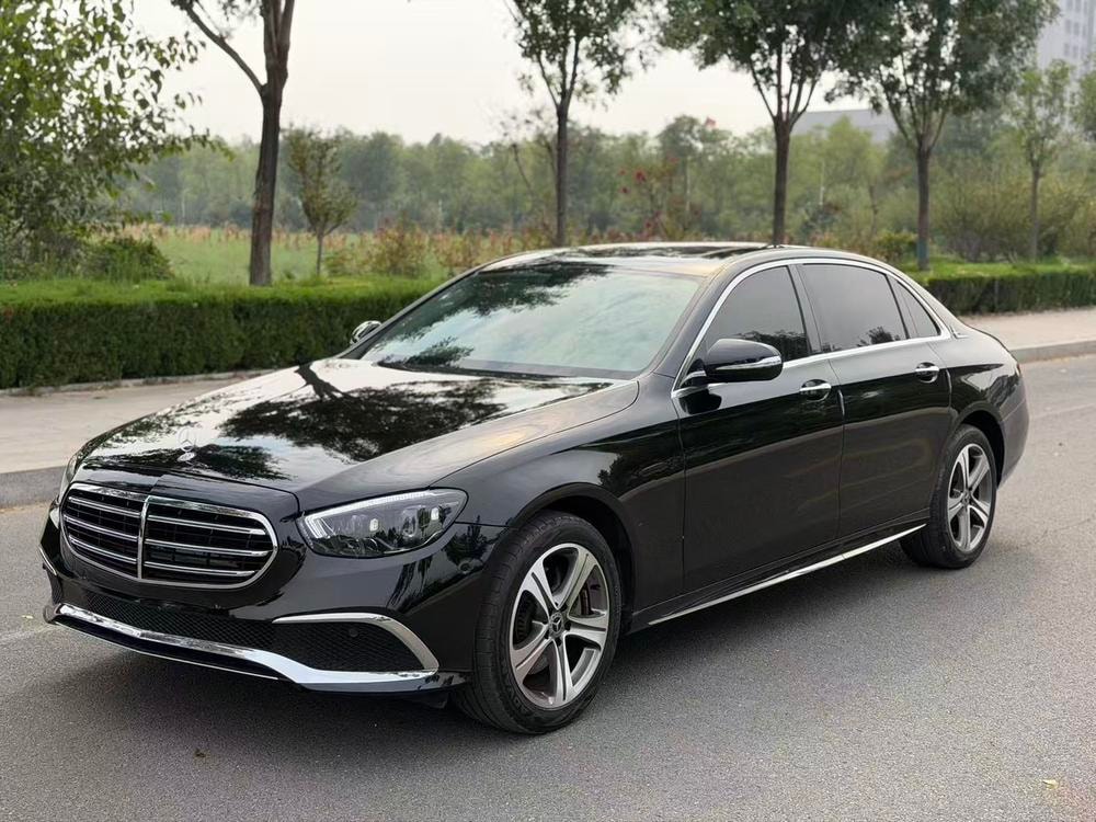 Mercedes-Benz E-Class 2018 — фото автомобиля
