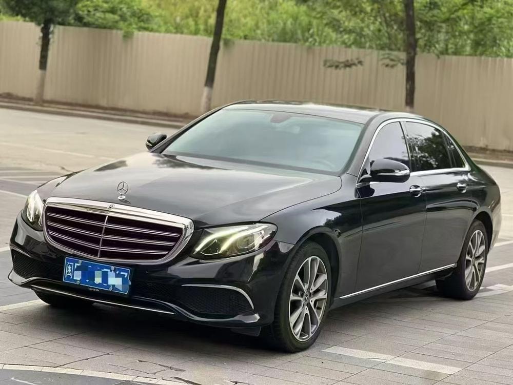 Mercedes-Benz E-Class 2018 — фото автомобиля 1