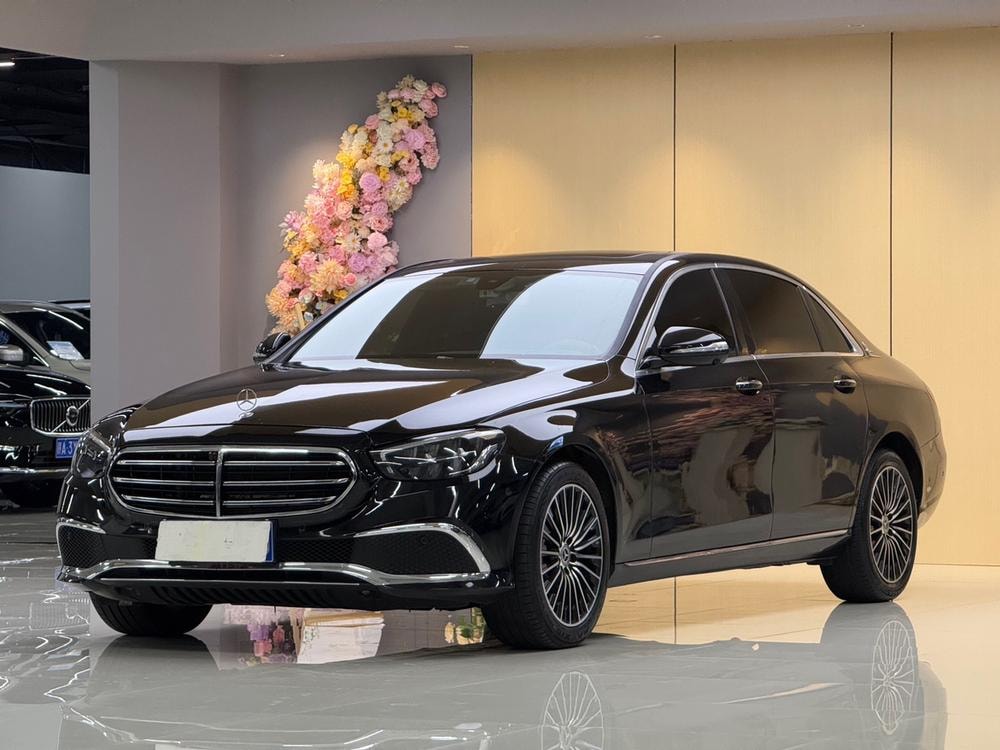 Mercedes-Benz E-Class 2018 — фото автомобиля 1