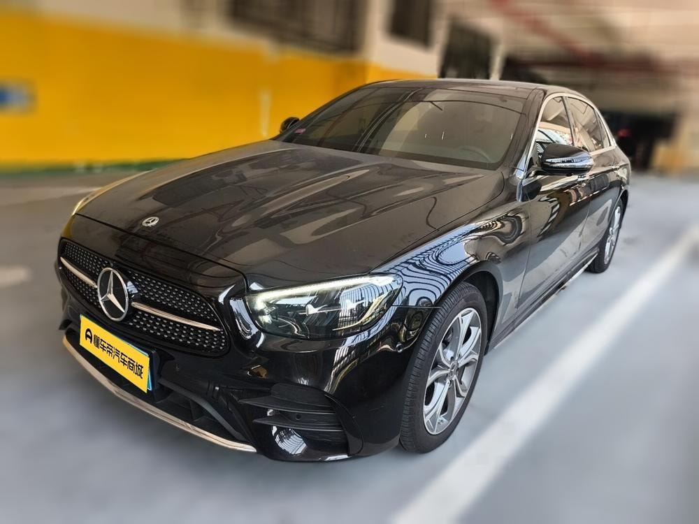 Mercedes-Benz E-Class 2023 — фото автомобиля
