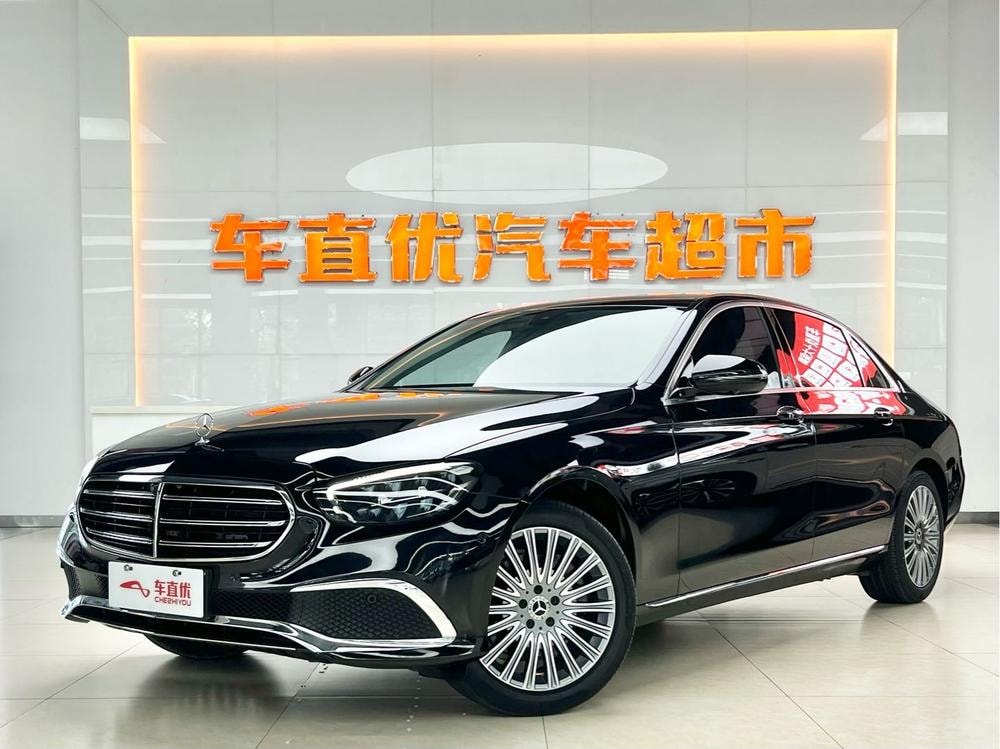 Mercedes-Benz E-Class 2023 — фото автомобиля 1