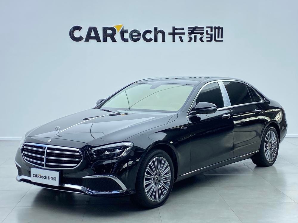 Mercedes-Benz E-Class 2021 — фото автомобиля